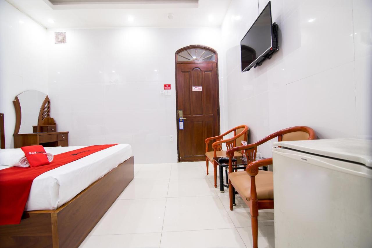 Reddoorz Plus @ Pham Ngu Lao 2 Хошимін Екстер'єр фото
